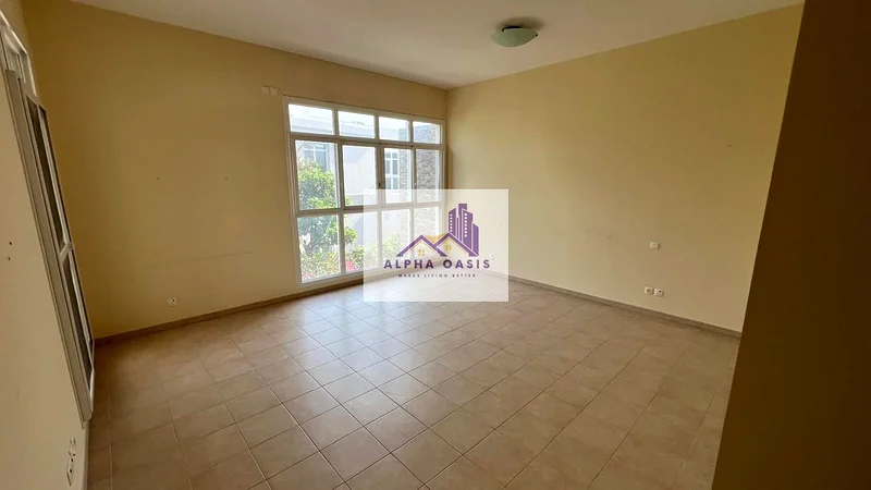 SPACIOUS  VILLA | READY TO MOVE | PRIME LOCATION63747172892291111