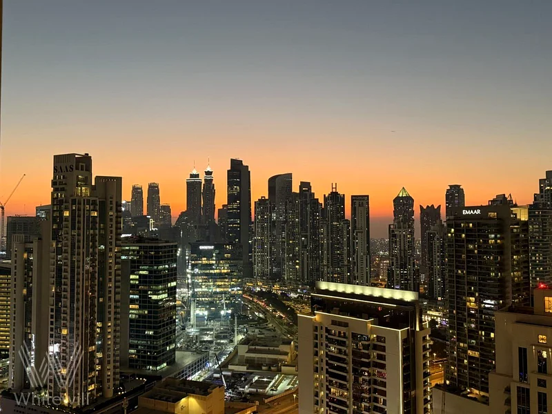 طابق عالي | إطلالة مباشرة على برج خليفة | مفروش بالكامل63770622857089111