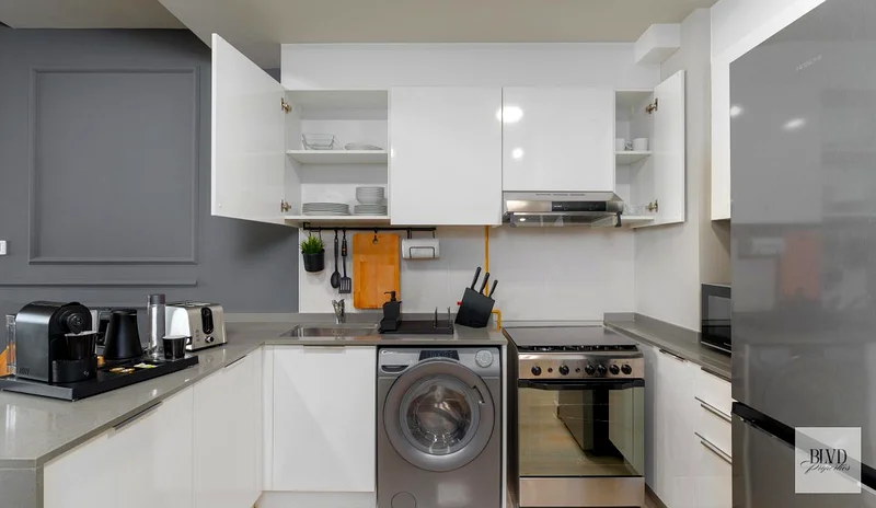 Chic City Escape: A Stylish | Spacious Layout with Everything You Need Nearby!63779930383233112