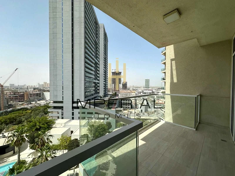 LARGE STUDIO with BALCONY | 617sqft | @60k63781516246147110