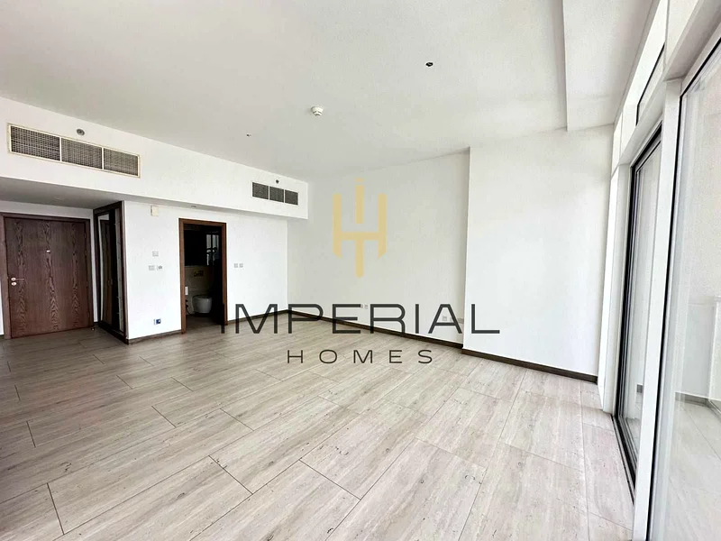 LARGE STUDIO with BALCONY | 617sqft | @60k63781516246147111