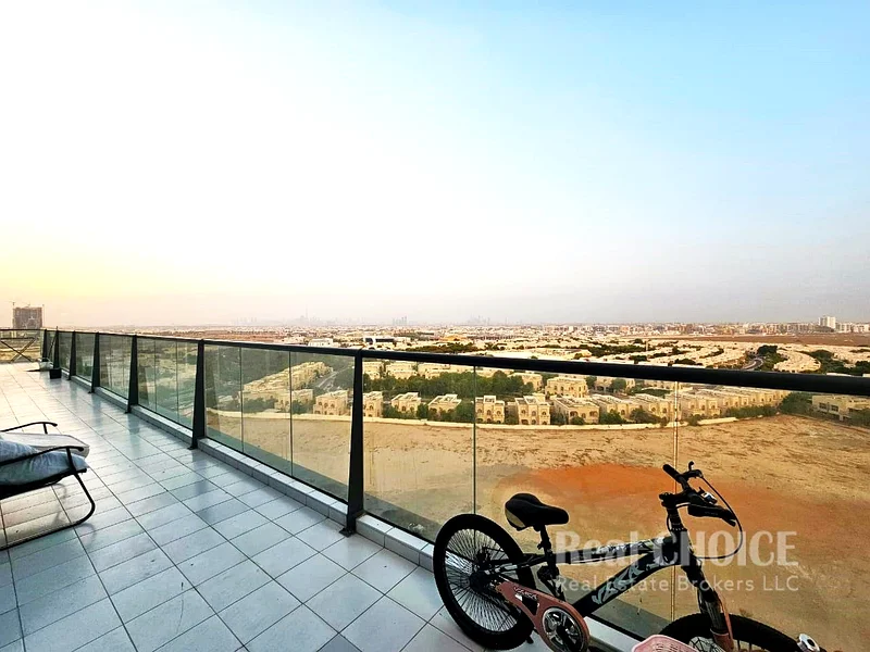Investor Deal | Large | High Floor| Skyline Views63978598061057111