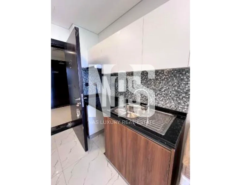 Modern Studio in The Gate, Masdar City63840371120898112