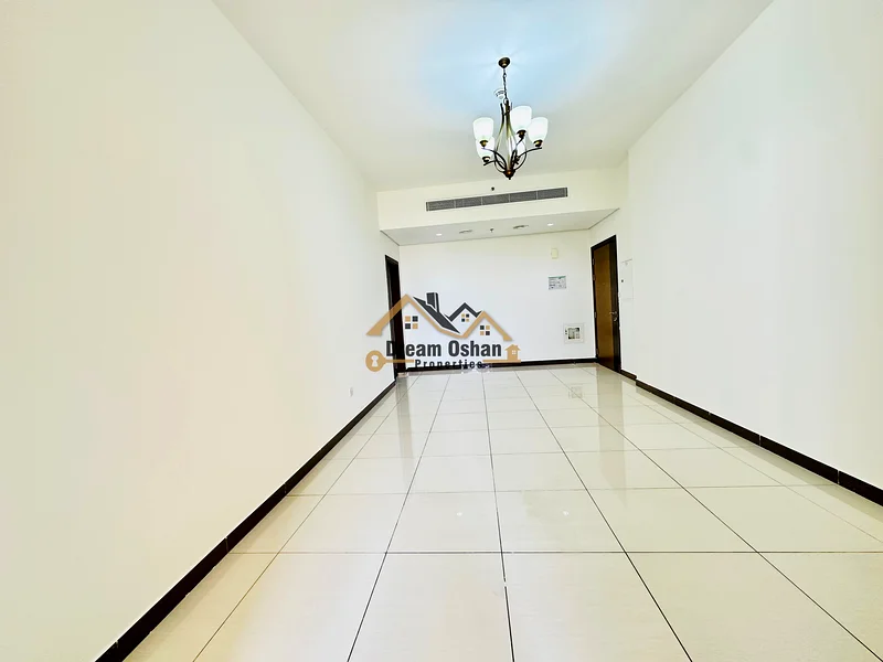Front Of Souq Extra | Close To Gems Wellington Academy63746881107073112