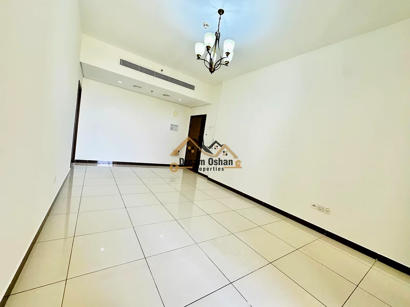 Front Of Souq Extra | Close To Gems Wellington Academy63746881107073113