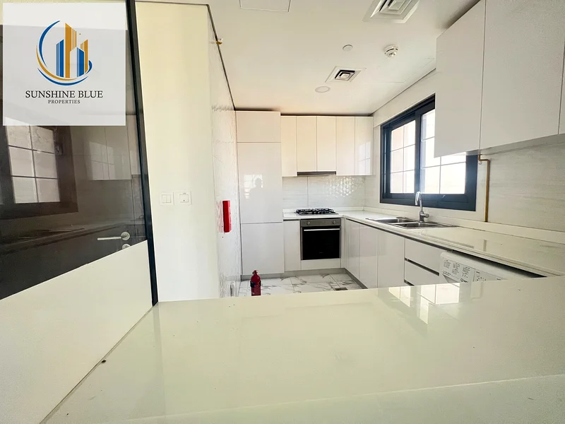 LUXURIOUS 2BHK !! SWIMMING POOL & PARKING !! READY TO MOVE63731923011075113
