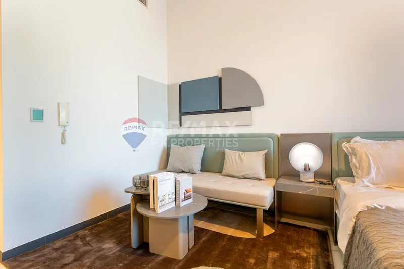 Prime Location | Furnished | Spacious and Bright63748105587203113