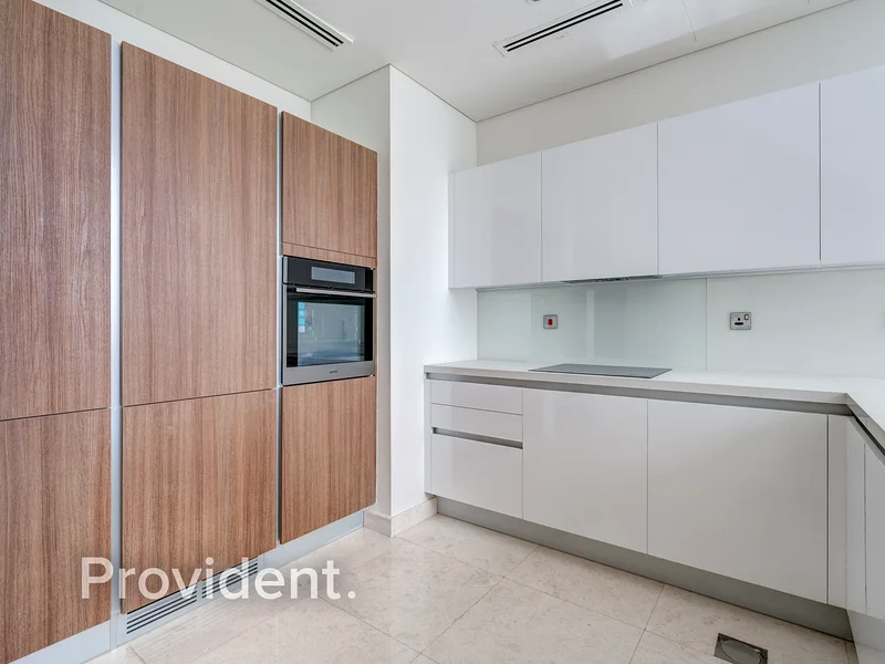 Stunning | Water View | High Floor63724787091843114