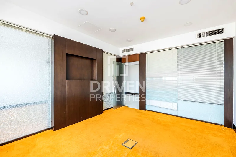 Partitioned | Ready to Move In | Close to Metro64067680737153114