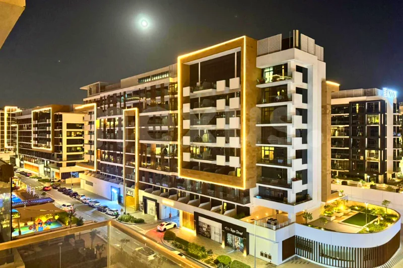 RARE LAYOUT | FULLY FURNISHED | BOULEVARD VIEW63804034671490111
