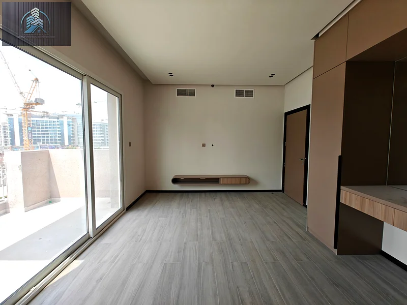 شقة فاخرة من غرفتي نوم بمساحة 2BHK مع أجهزة مطبخ || جاهزة للانتقال فورًا || مع جميع وسائل الراحة للإيجار فقط63766268480513114