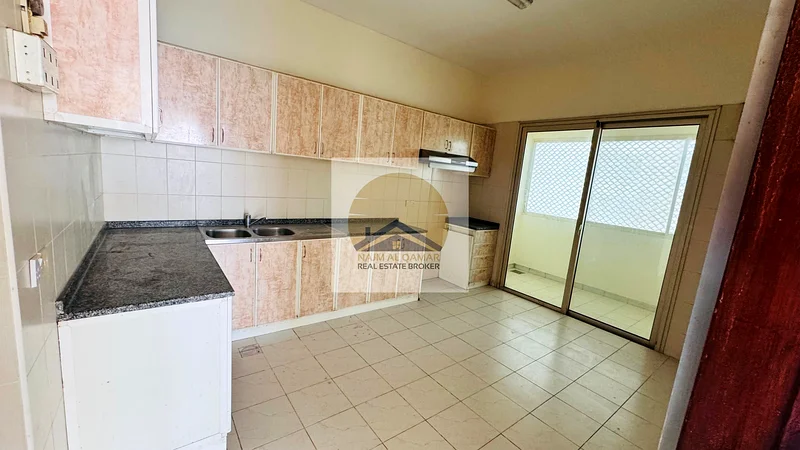 SHIKH ZAYED ROAD CHILLER FREE 3BHK 140K IN 4 CHEQUES NEAR TO EMIRATES TOWER METRO63745179567617112