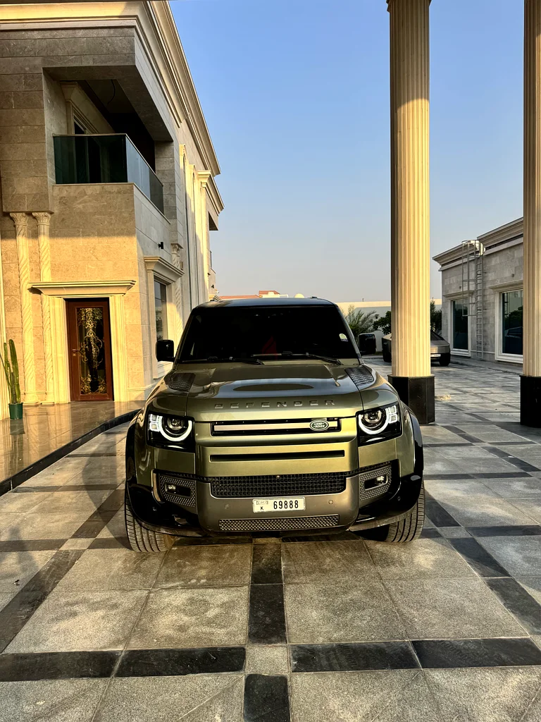 2020 land Rover Defender 110 v6 GCC Altayer motors (first owner)63700286618114110