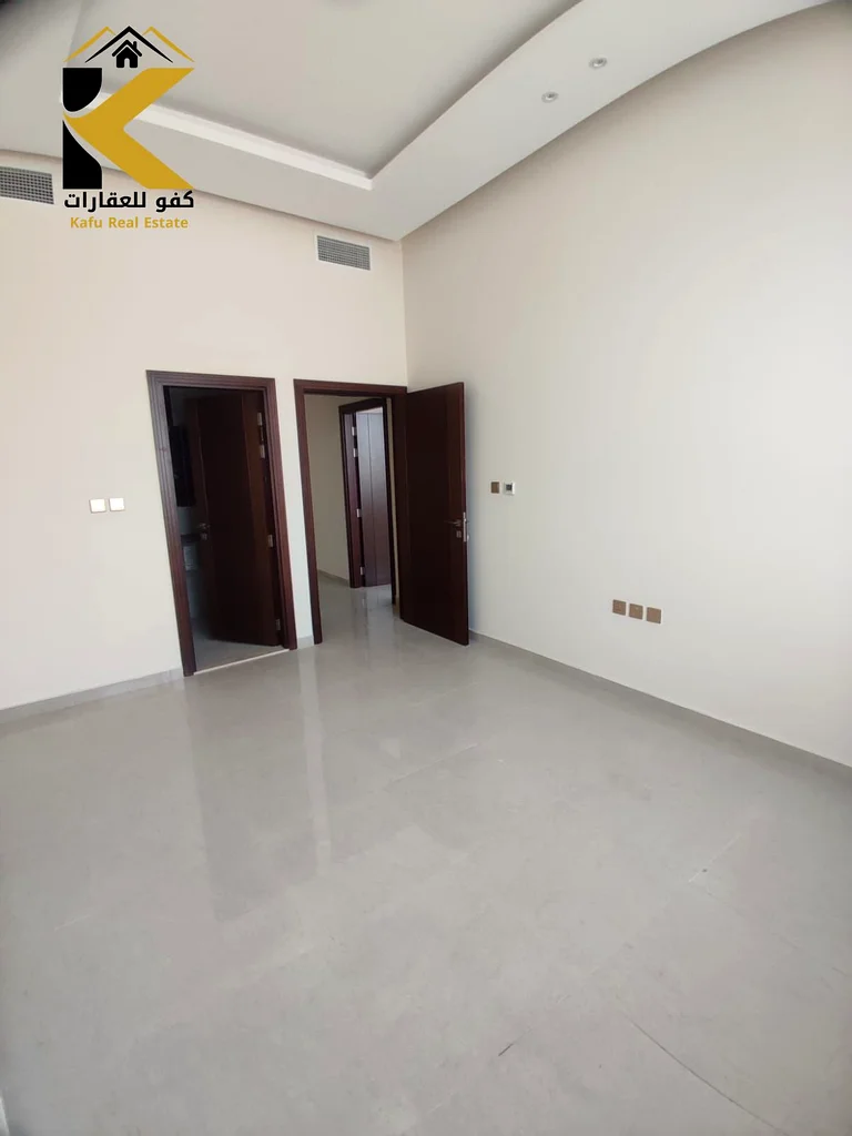2-BR Apartment with Hall,  Balconie & 3 Bathrooms in Al Mowaihat3 – Main Road View63711958587394114