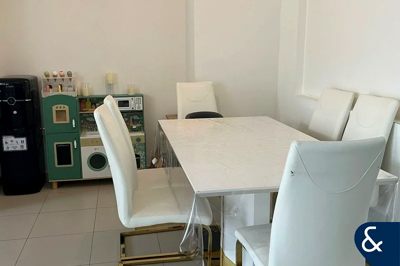 Single Row | Next to Park & Courts | Spacious63736617614082111