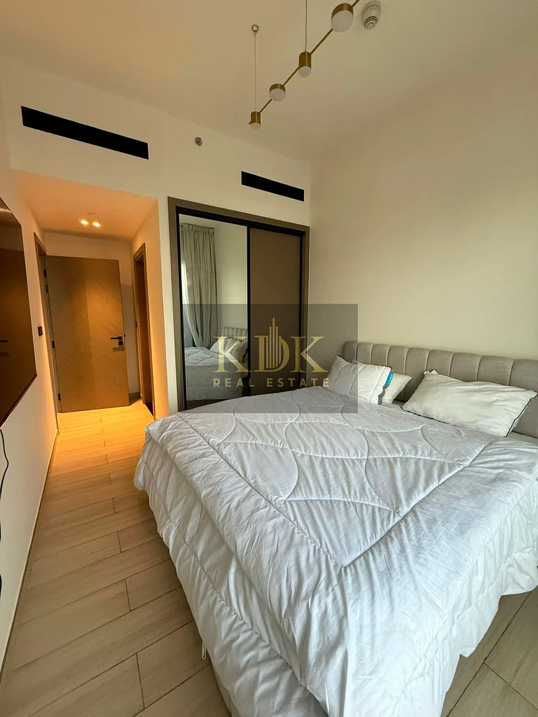 شقة مفروشة بالكامل من غرفة نوم واحدة في موقع متميز بـ JVC63779401082369113