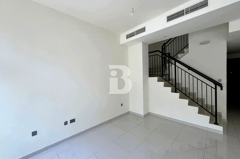 Spacious 3BR + Maid | Single Row | Private Garden63741620133249112