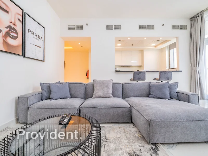 Large Corner Unit | Canal View | Prime Location63794787061633111