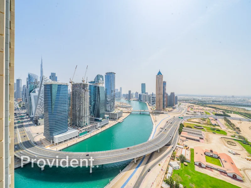 Large Corner Unit | Canal View | Prime Location63794787061633110