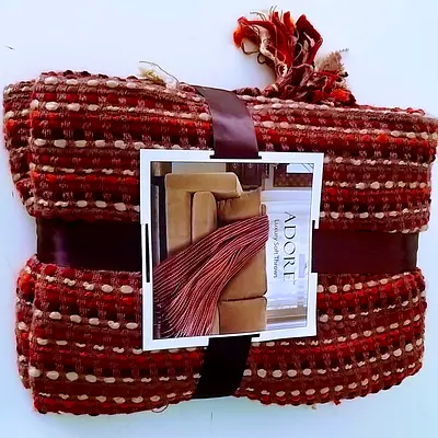 Cozy Luxury Throw Blanket - Add Comfort to Your Home