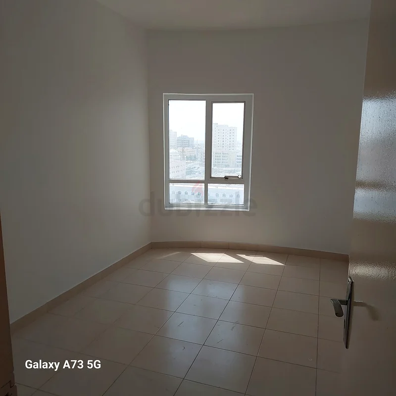 Middle room available for rent near Al Nadha Metro station for couple or single working lady. @200063797914119169111