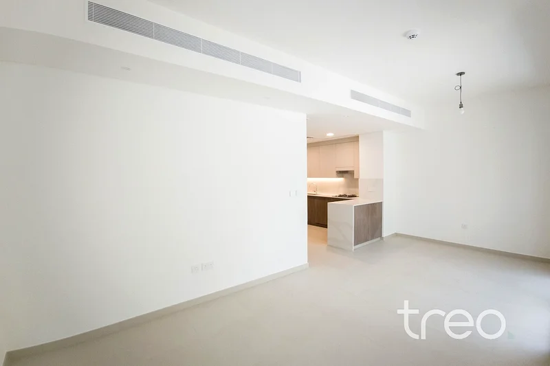 Prime Location | Back to Back | Modern63733234539778112