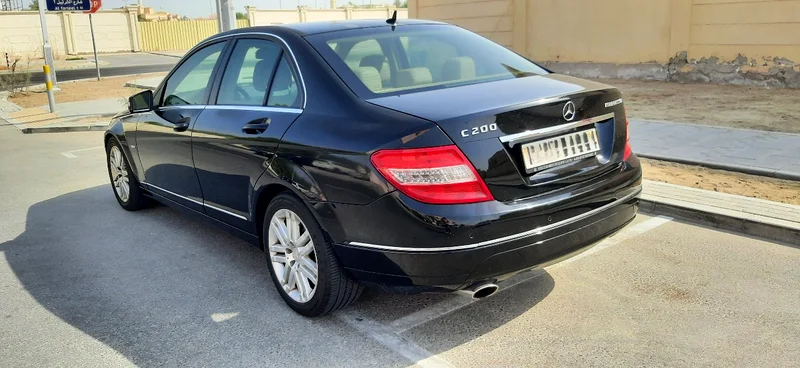 Mercedes-Benz 2009 – Excellent Condition63700467213443112