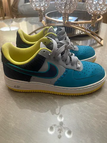 ORIGINAL NIKE AIR FORCE SNEAKERS, SIZE 39-40