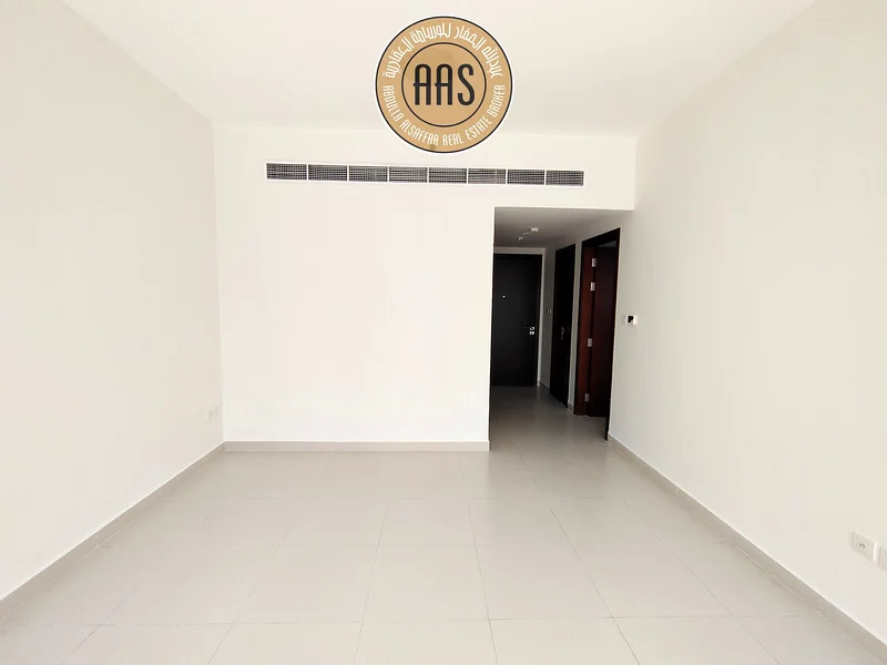 شقة واسعة من غرفة نوم واحدة في موقع متميز / سعر معقول 64 ألف / عرجان63765666688129112
