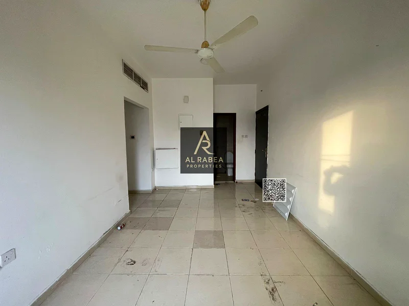 للإيجار السنوي شقة واسعة ونظيفة تقع في الرشيدية 2، بالقرب من أبراج فالكون63721338691715111