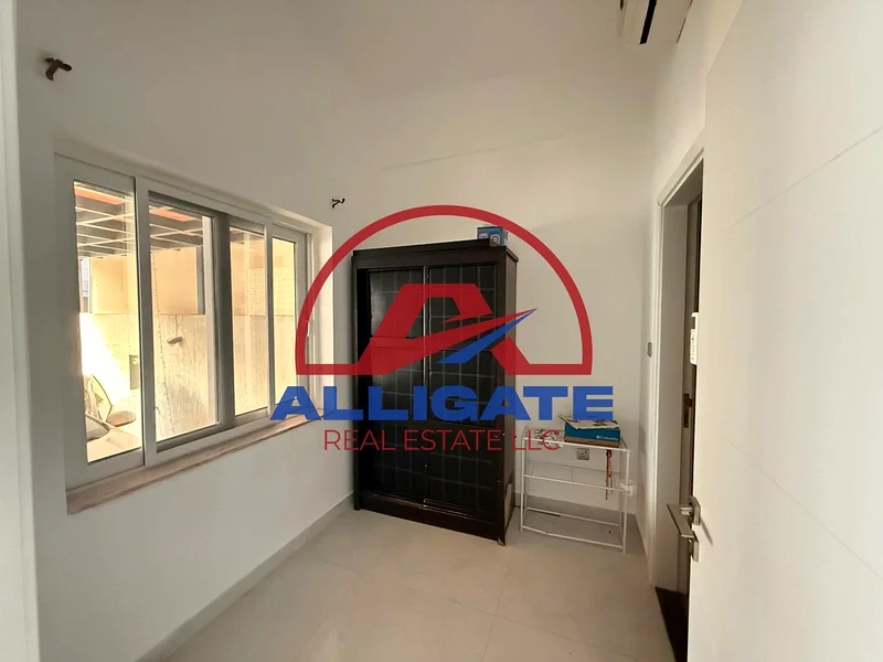 4BR WITH BEAUTIFUL GARDEN / HUGE LAYOUT /63762121686401112