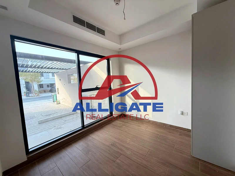 4BR WITH BEAUTIFUL GARDEN / HUGE LAYOUT /63762121686401113