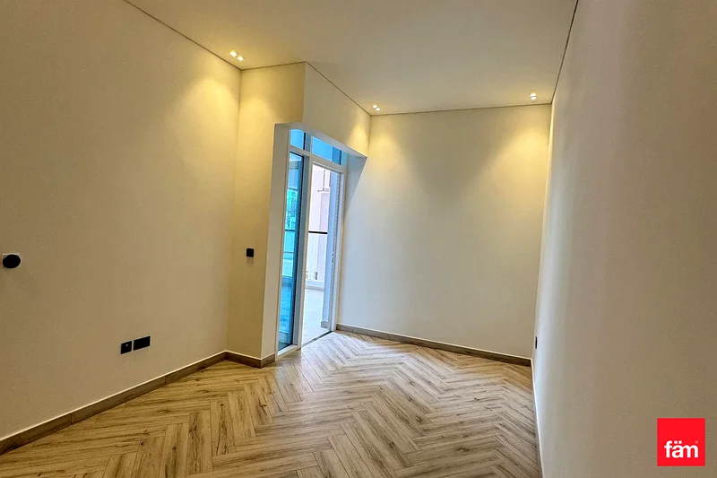 مفروش جزئيًا | شاغر | واسع | 4 شيكات63729499538689112