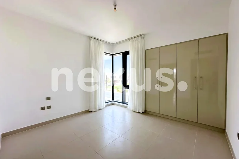 Corner Unit | Multiple Cheques | Greenbelt63754926904834113