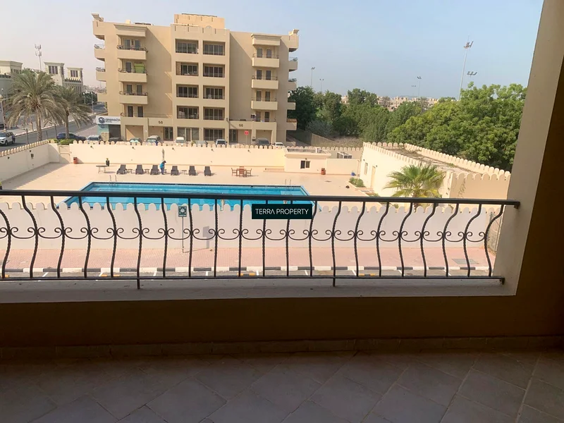 شقة كبيرة للإيجار - قرية الحمراء - بإطلالة على المسبح والجولف63814161169410110