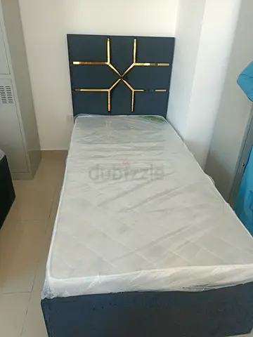 Hi, I want to sell single Bed With Mattress brand-new