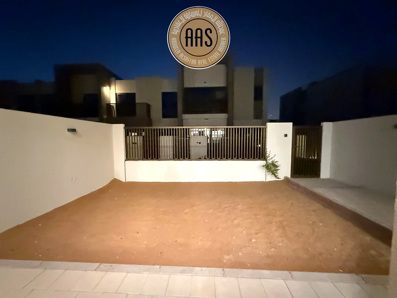 Brand New 3bed+Maid Townhouse Villa For Rent in La Violeta63735762358659112