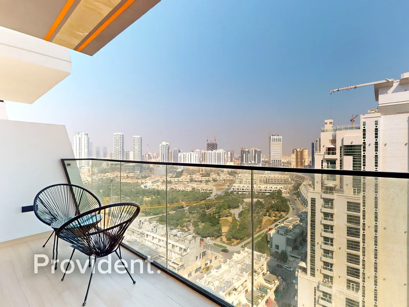 الشعور بالفندق | مفروشة بالكامل | 12 شيكًا63783981888899112