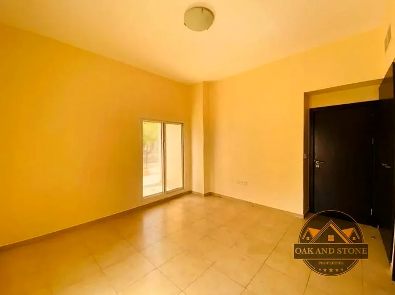 3 bed | 2 Balconies | Great location | Vacant Sept63917828862210112