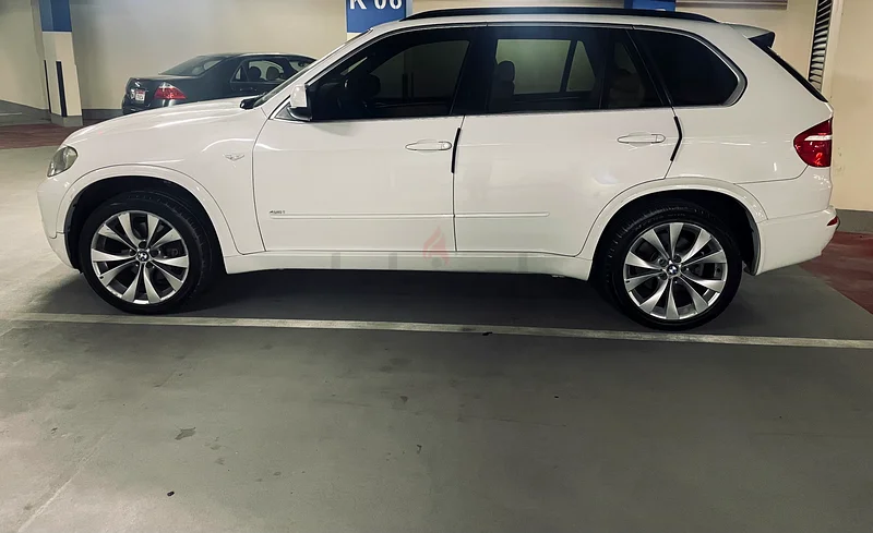 BMW x5 gcc63699052949251111