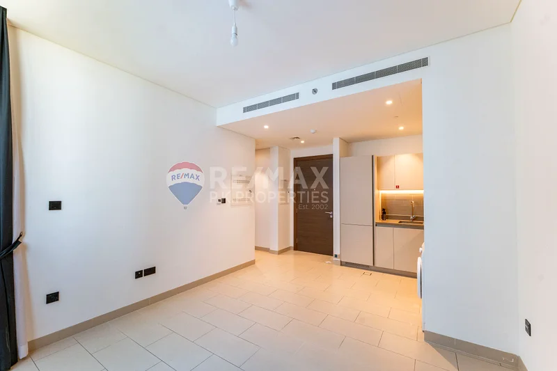 Vacant | Unfurnished | Well Maintained63757953120514112