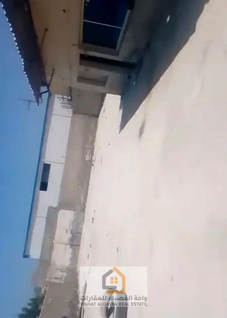 مستودع للإيجار السنوي – المنطقة الصناعية 5 – الشارقة64059323058946112