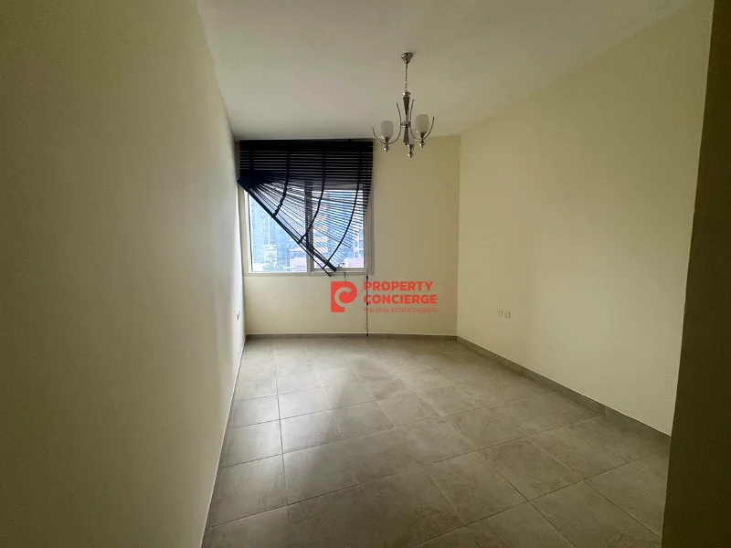 غرفتا نوم + غرفة خادمة | غير مفروشة | شاغرة |63749062049665113