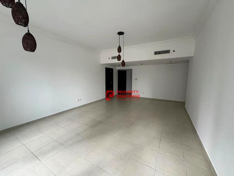 غرفتا نوم + غرفة خادمة | غير مفروشة | شاغرة |63749062049665112