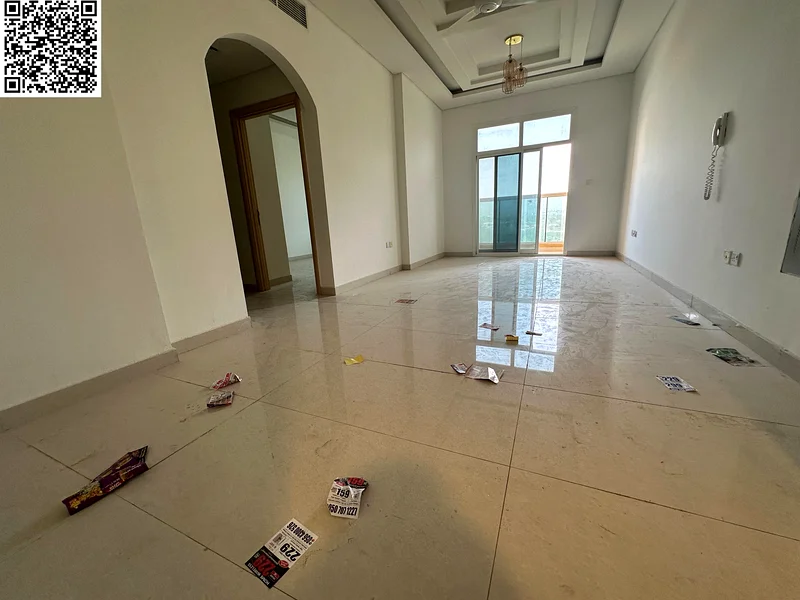 الشقة ذات الغرفتين نوم الأكبر والأكثر أناقة، بالطابق الثاني، تقع في المويحة 3، قرب63712054102018110