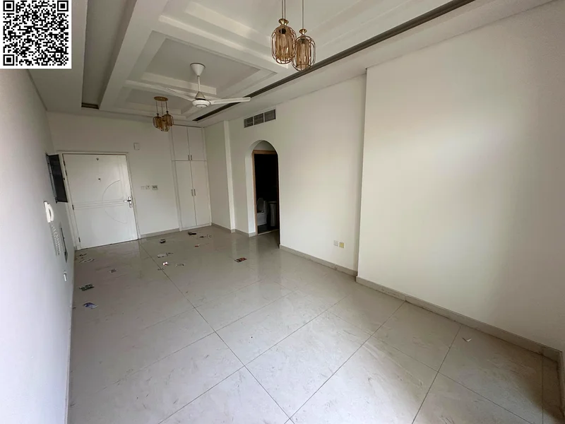 الشقة ذات الغرفتين نوم الأكبر والأكثر أناقة، بالطابق الثاني، تقع في المويحة 3، قرب63712054102018113