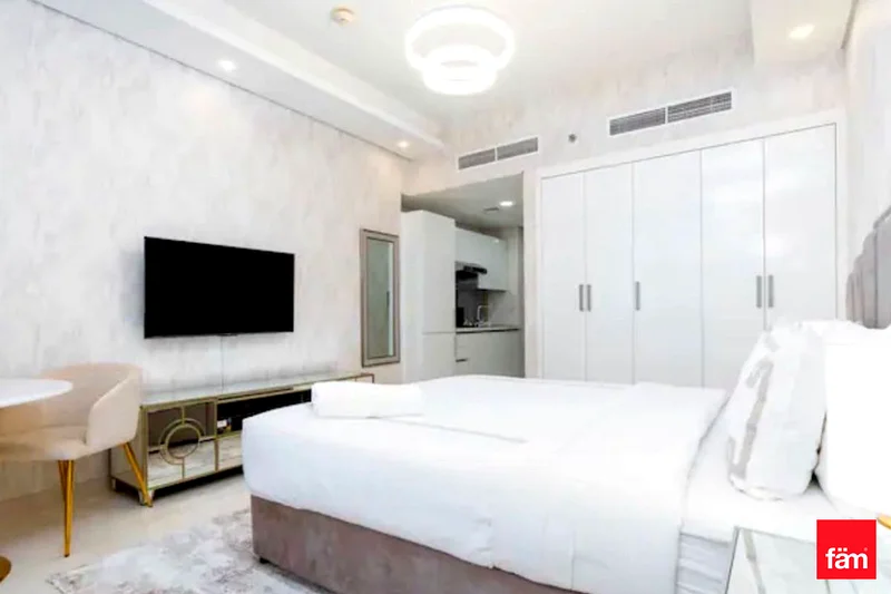 Luxurious studio apt with Burj Khalifa view63790561257217114