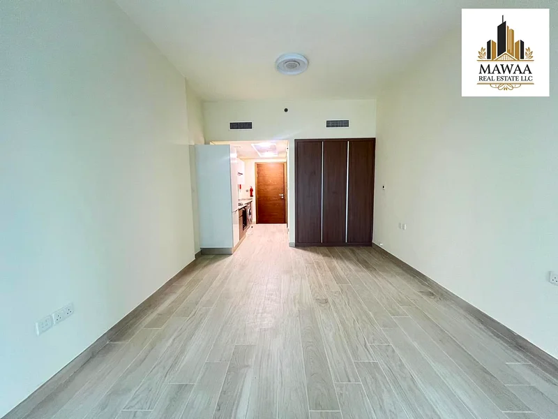 ستوديو عصري | شبه مفروش | شاغر63740681554562110