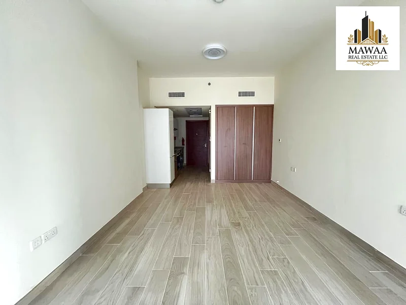 ستوديو عصري | شبه مفروش | شاغر63740681554562111