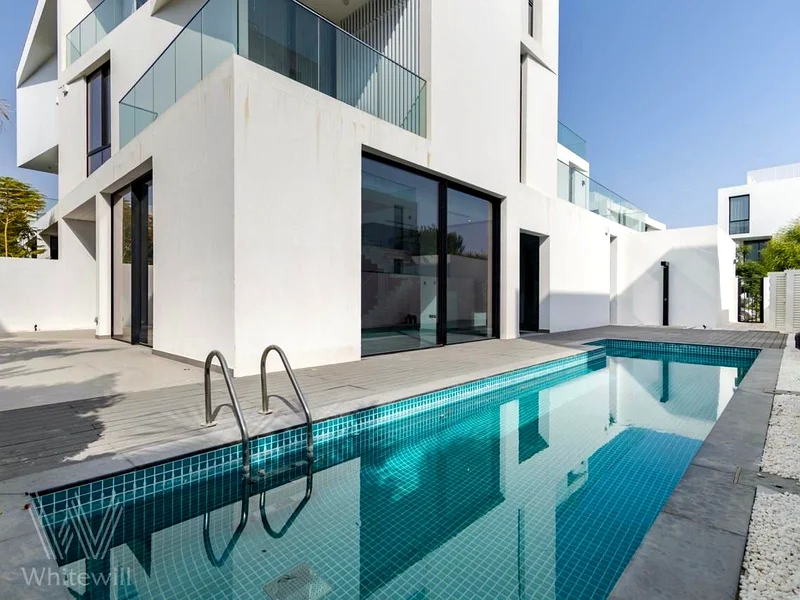 Luxurious 3 Storey | Private Pool | High Quality63916904157443110
